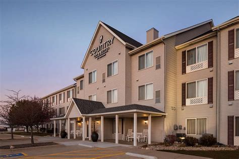 COUNTRY INN & SUITES BY RADISSON, BLOOMINGTON-NORMAL AIRPORT, IL $62 ($̶1̶1̶8̶) - Updated 2021 ...