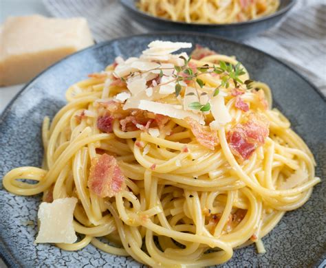 Spaghetti Carbonara - Opskrift på en klassisk Carbonara | Mummum.dk