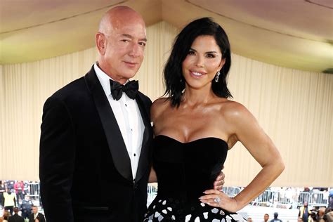 Lauren Sánchez and Jeff Bezos at the 2024 Met Gala