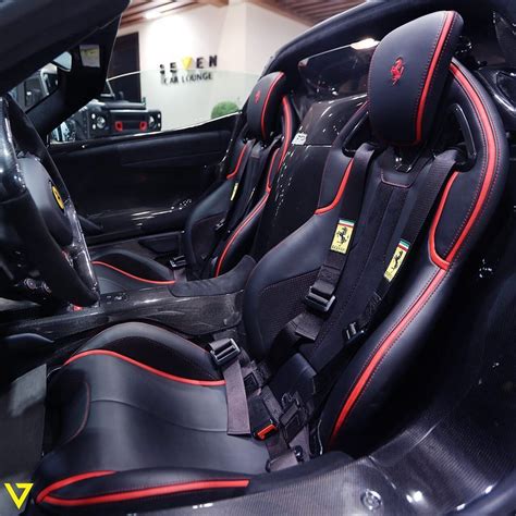 The beautiful Interior of the LaFerrari Aperta. الداخلية الجميلة ...