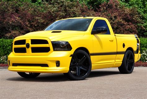 Dodge Unveils Ram 1500 Rumble Bee Concept