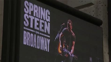 Bruce Springsteen Returns to Broadway for First Show Since Pandemic ...