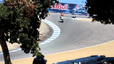 LAGUNA SECA 2010 - Corkscrew - Lorenzo escapes from Stoner after Pedrosa's crash - HD - YouTube