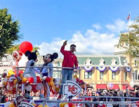 Patrick Mahomes Is Going to Disneyland Today! Here’s WHEN and WHERE You ...