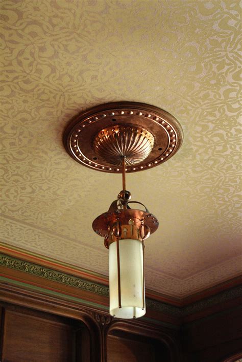 Art deco lamp | One of the lamps in Calder Abbey house - it … | Flickr