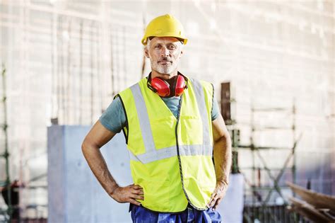 3 Best Construction Safety Vests | Family Handyman