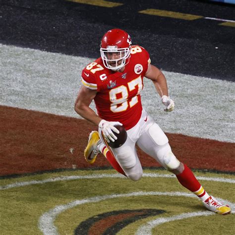 Chiefs' Travis Kelce: It's 'Beautiful' to Have Team's Trust After New ...