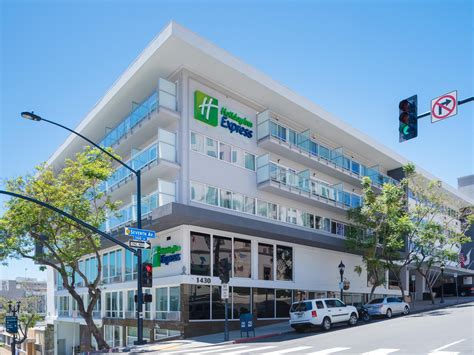 Hotels in Downtown San Diego, CA | Holiday Inn Express San Diego Downtown