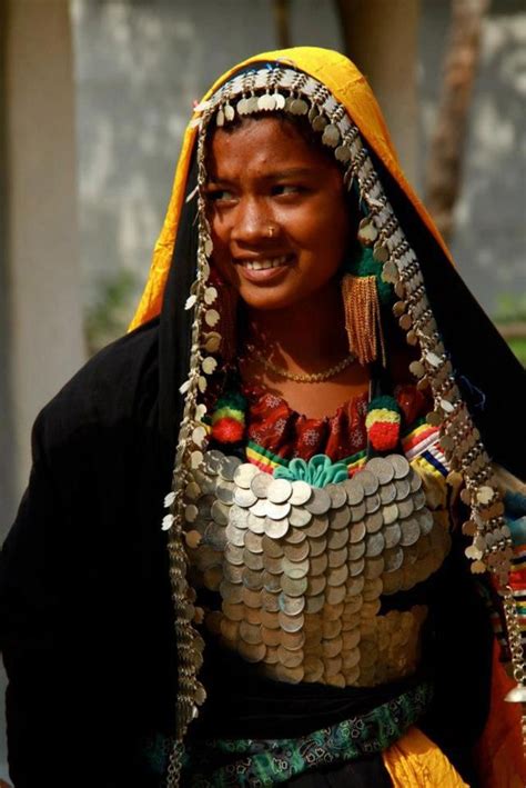 Rana Tharu tribe of Nepal | Women, Nepal, Traditional outfits