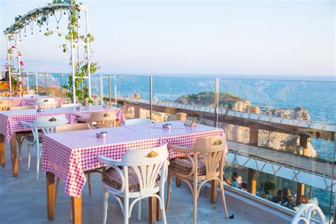 10+ of our favorite restaurants by the sea along Lebanon’s coast in 2021