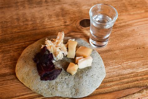 Hakarl - Traditional Iceland Fermented Shark - What putrified rotten ...