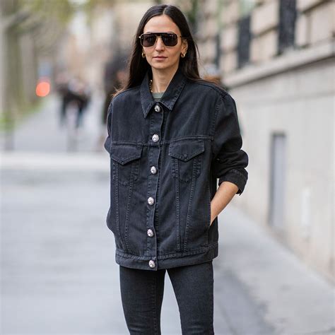 black denim jacket outfit ideas - Ultra-Low Bloggers Photos