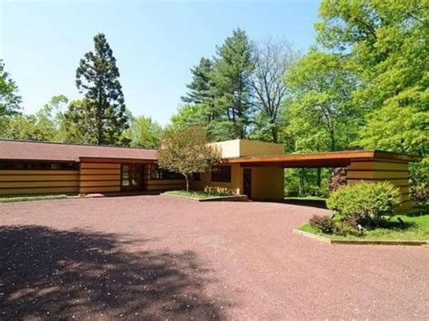 FLW prefab home in Blauvelt, New York | Frank lloyd wright buildings, Frank lloyd wright design ...