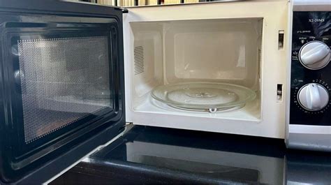 Whirlpool Microwave Oven, TV & Home Appliances, Kitchen Appliances ...