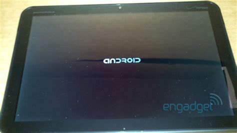 Motorola’s 10-inch Android tablet photographed with Verizon logo