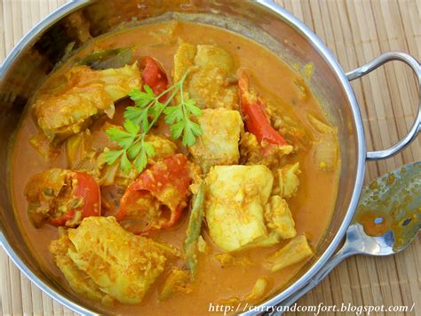 Kitchen Simmer: Fish Curry with Coconut Milk