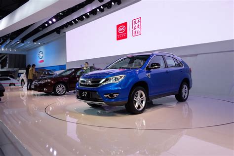 BYD S7 Shanghai (2013) - picture 1 of 3