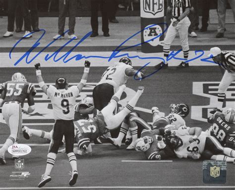 William Perry Signed Bears 8x10 Photo (JSA COA) | Pristine Auction