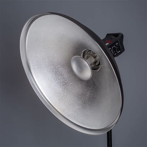 What Size Beauty Dish is Right For Your Portrait Photography?