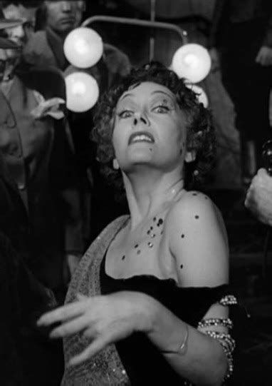 Norma Desmond | Villains Wiki | Fandom