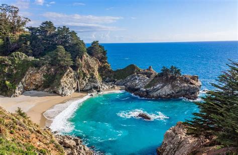 The Best Beach Towns in California: 12 Amazing Locations! | Disha Discovers