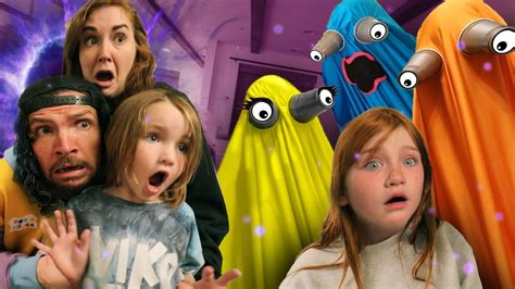 RAiNBOW GHOSTS 3 – new BABY ORANGE ghost!! Adley & Dad Save Mom then ...