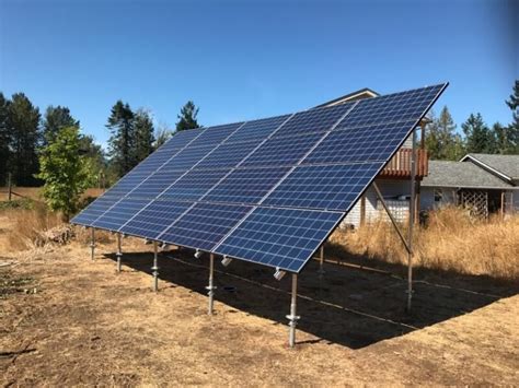 5.5kW Ground Mount Solar Panel Installation in Nanaimo BC - Shift