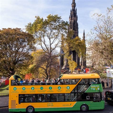 Hop-on Hop-off Bus Edinburgh - What to do in Edinburgh