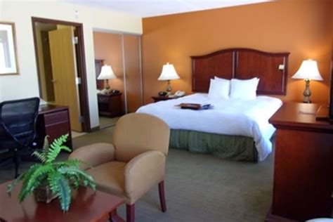 Hotel in Bolingbrook | Hampton Inn and Suites Bolingbrook - TiCATi.com