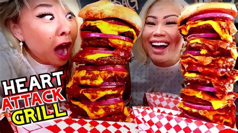 20,000 CALORIES OCTUPLE BYPASS BURGER at Heart Attack Grill in Las ...