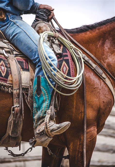 Vintage Western Cowboy Aesthetic Wallpaper - Western Merle Haggard ...