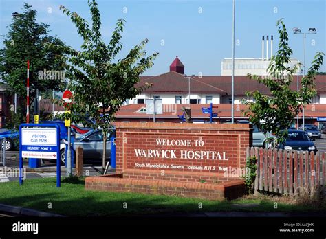 Warwick hospital nhs hi-res stock photography and images - Alamy