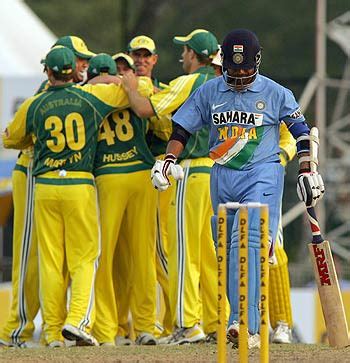 Australia claim the crucial wicket of Sachin Tendulkar | ESPNcricinfo.com