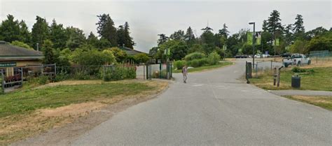 Driver hits three Grade 4 students at UBC Botanical Garden - Vancouver ...