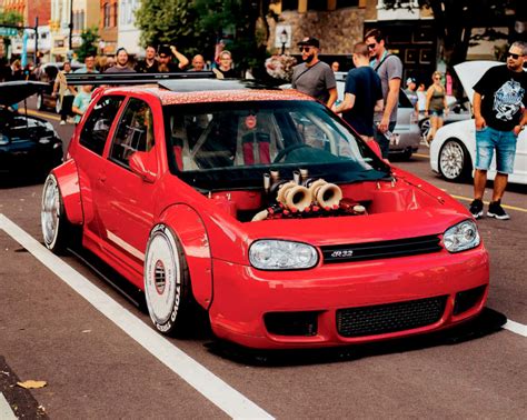 Bi-turbo Volkswagen Golf R32 Mk4 with all the show and plenty of go! — Drives.today