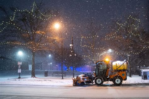 A major winter snow and ice storm batters the Southern U.S., is moving ...