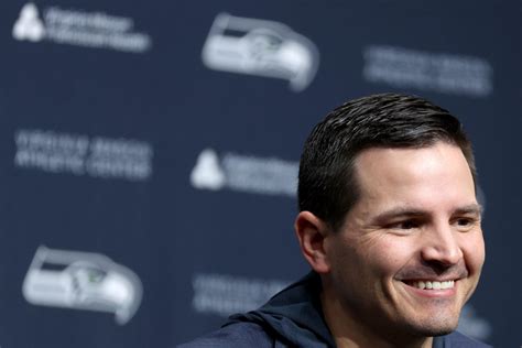 Mike Macdonald talks about his plans for the Seahawks - Yahoo Sports