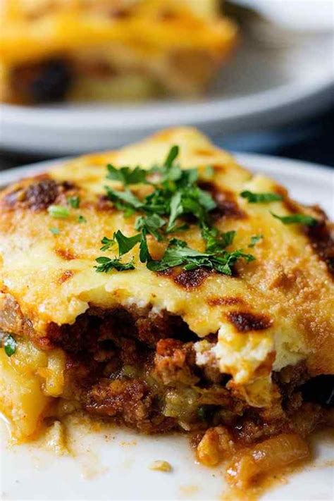 Moussaka Recipes Traditional Greek : Moussaka is a classic Greek eggplant casserole that's ...