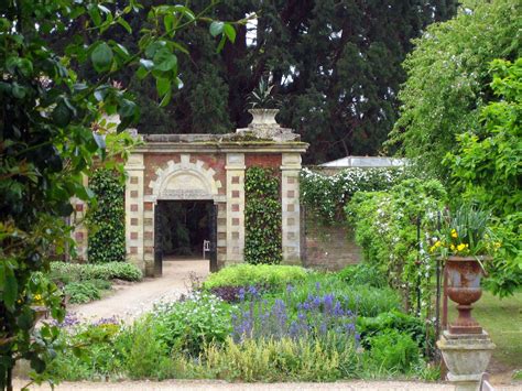 Somerleyton Hall Garden