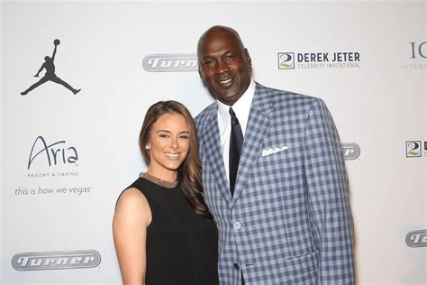 Michael Jordan Found Love Again After His Expensive Divorce - FanBuzz - Sports News - NFL | NCAA ...