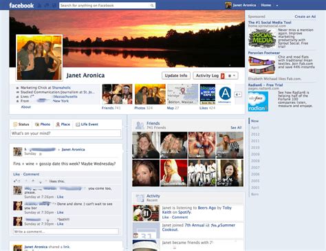 10 Screenshots of the Old Facebook Designs | The Content Marketing Blog – Shareaholic