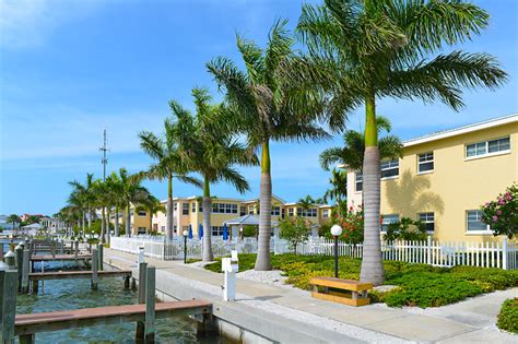 Photo Gallery | Barefoot Beach Resort