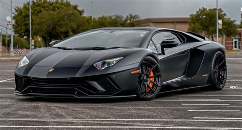 Stealthy Looking Lambo Aventador Tries Custom Wheels For Size | Carscoops