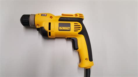 DeWALT Recalls Drills Due to Shock Hazard | CPSC.gov