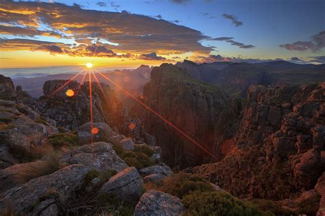 Ukhahlamba Drakensberg Mountains – Lesotho and South Africa – Drakensberg tourist map