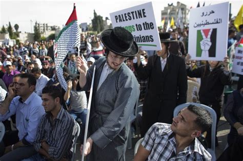 What Is Neturei Karta? Why Ultra Orthodox Jews Are Protesting Benjamin Netanyahu And Befriending ...