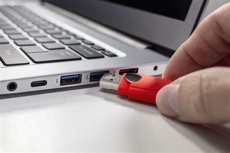 What is a USB Port and How Can You Use It?