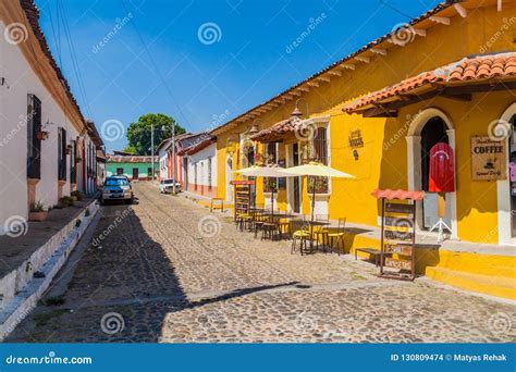 SUCHITOTO, EL SALVADOR - APRIL 9, 2016: Religious Text On A Wall Of A ...