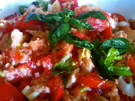 La Tavola Marche: Panzanella - Tuscan Bread Salad