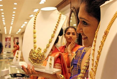 Gold price in India remains constant for 24 carat, 22 carat on Sunday ...